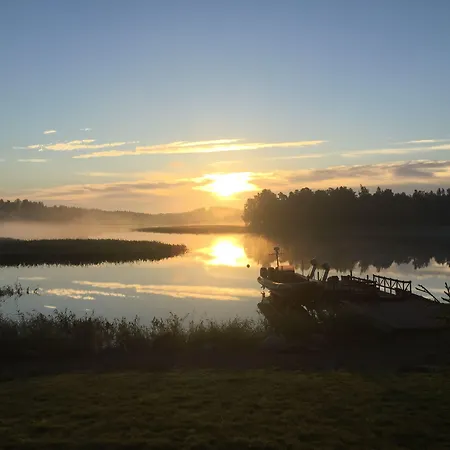 Gæstehus Poukama 3*